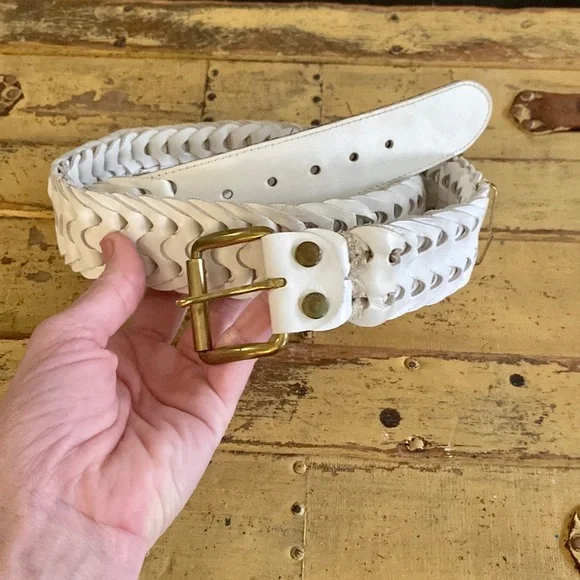 Vintage | Accessories | Vintage White Leather Woven Belt  display picture 3
